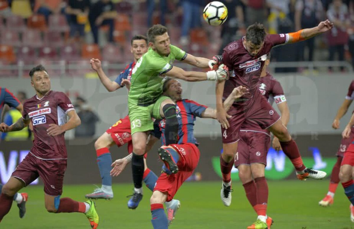 GALERIE FOTO Academia Rapid trece lejer de CSA Steaua, după un derby ca-n '90, cu show în tribune, huligani și 4 goluri » Asistență impresionantă pe Arena Națională: cifra oficială