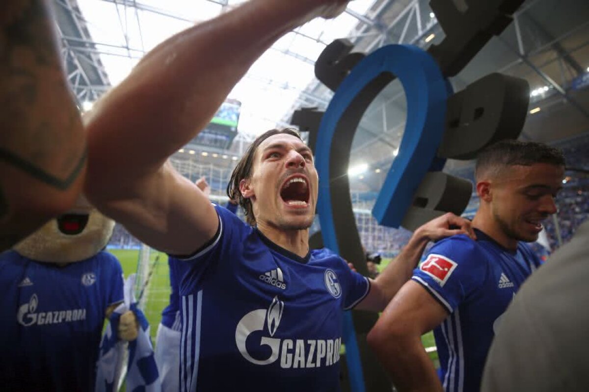 VIDEO + FOTO Schalke - Borussia Dortmund 2-0. Înfrângere dură pentru Dortmund cu Schalke: 7 imagini incredibile din tribune