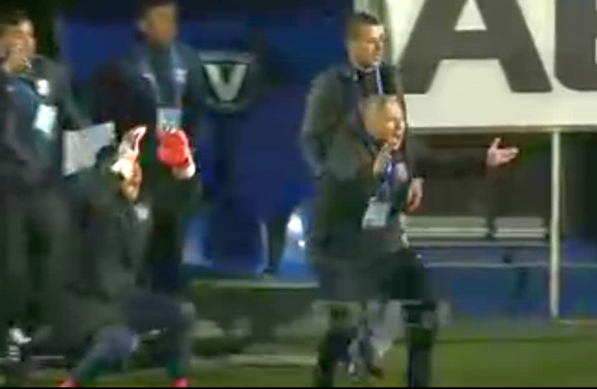 FOTO Dan Petrescu și-a ieșit din minți! Crize de isterie cu Viitorul