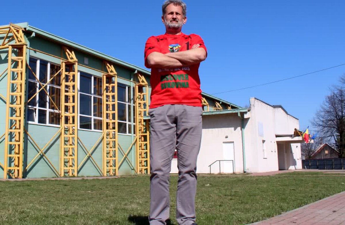 Votul lor contează la fel // Special GSP: Un om de afaceri exotic din nordul Moldovei: "«Beculețul» pentru vot mi se aprinde în noaptea dinaintea alegerilor"