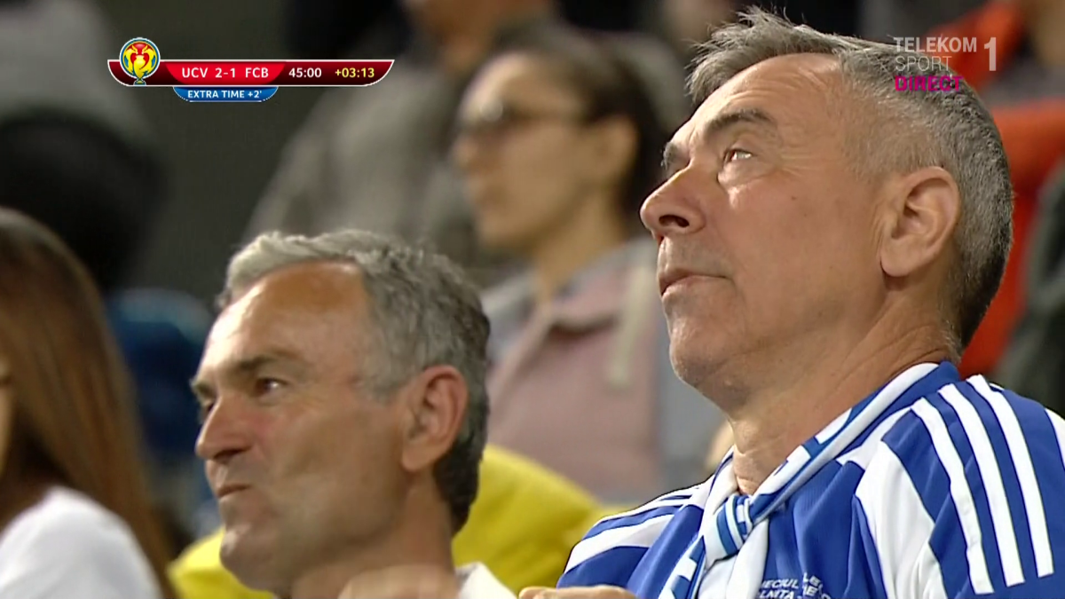 FOTO Momente tensionate! Cum a fost surprins socrul lui Alex Băluță la penalty-ul Craiovei 