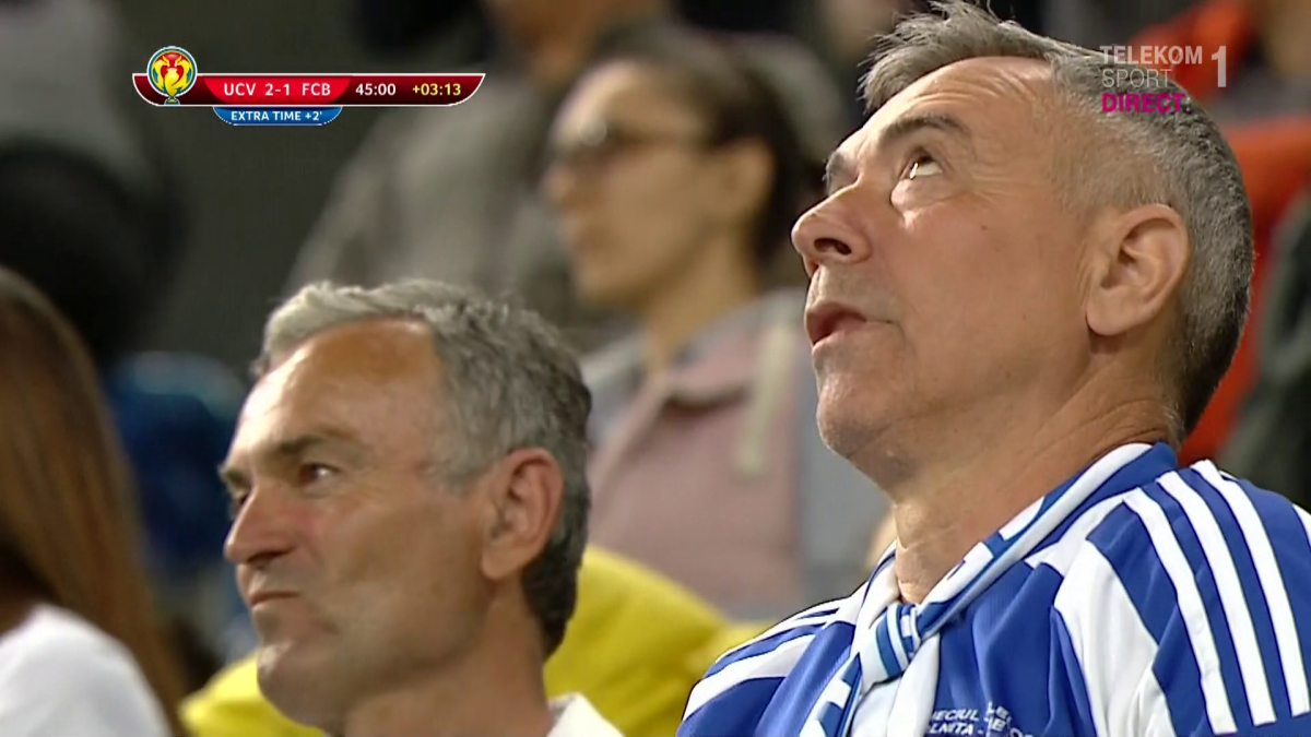 FOTO Momente tensionate! Cum a fost surprins socrul lui Alex Băluță la penalty-ul Craiovei 