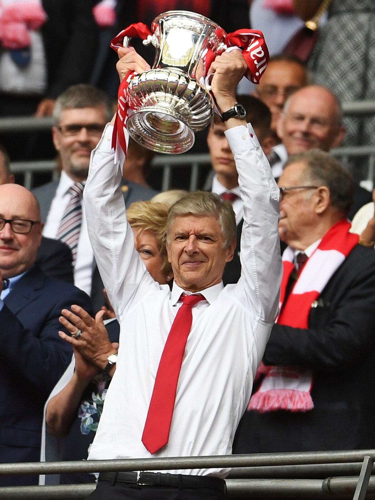 SPECIAL GSP // Mr. Arsènal » Wenger își ia rămas bun de la "tunari": drumul de la ”Arsène who” la pionierul Wenger