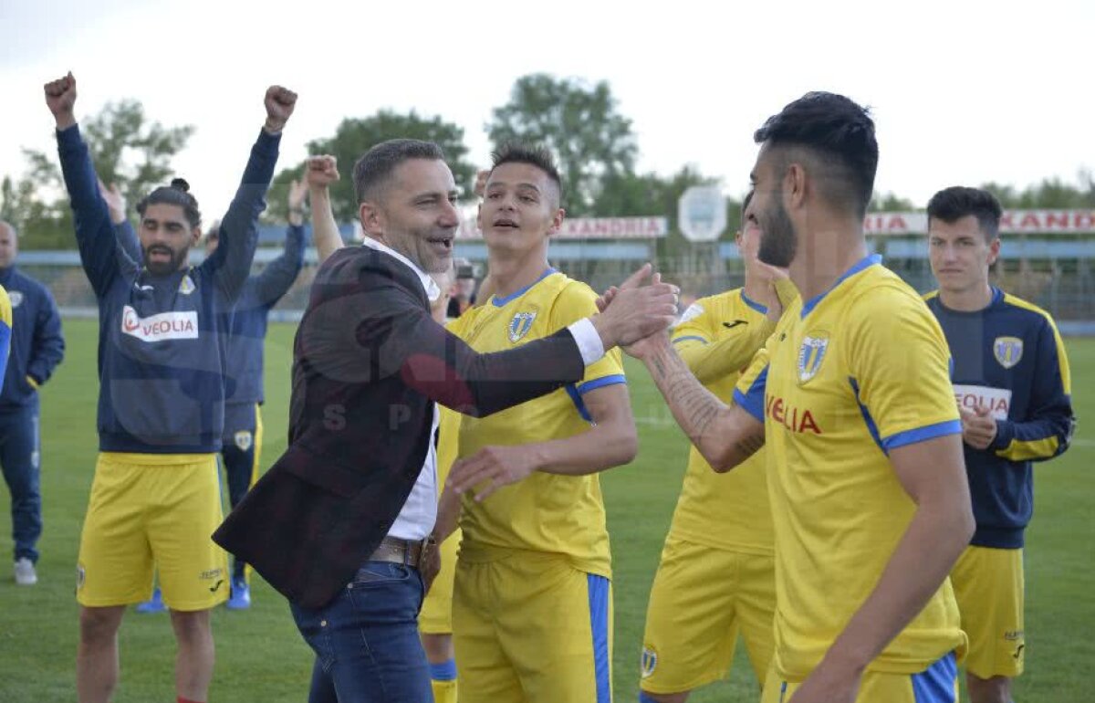 GALERIE FOTO Învie fotbalul! Imagini cu bucuria promovării Petrolului Ploiești în liga secundă