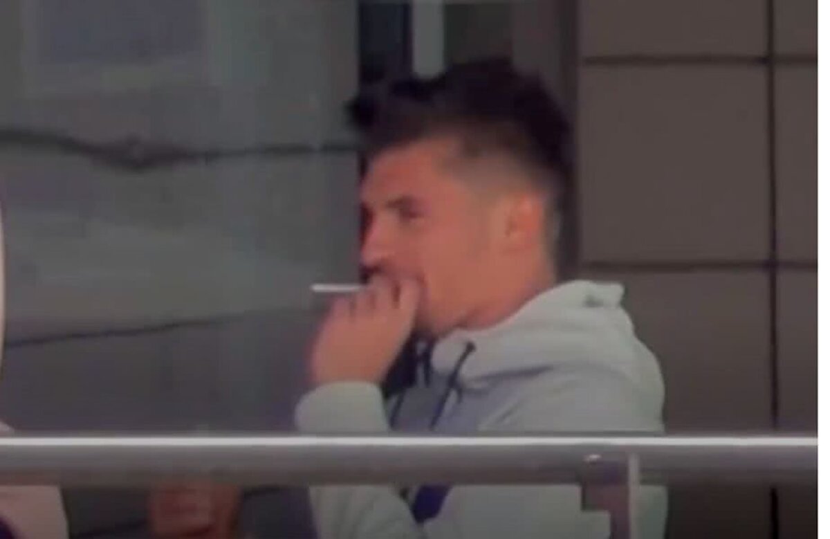 FOTO Arde, uite cum arde! Un tabloid a dezvăluit imagini compromițătoare cu doi fotbaliști de la FCSB