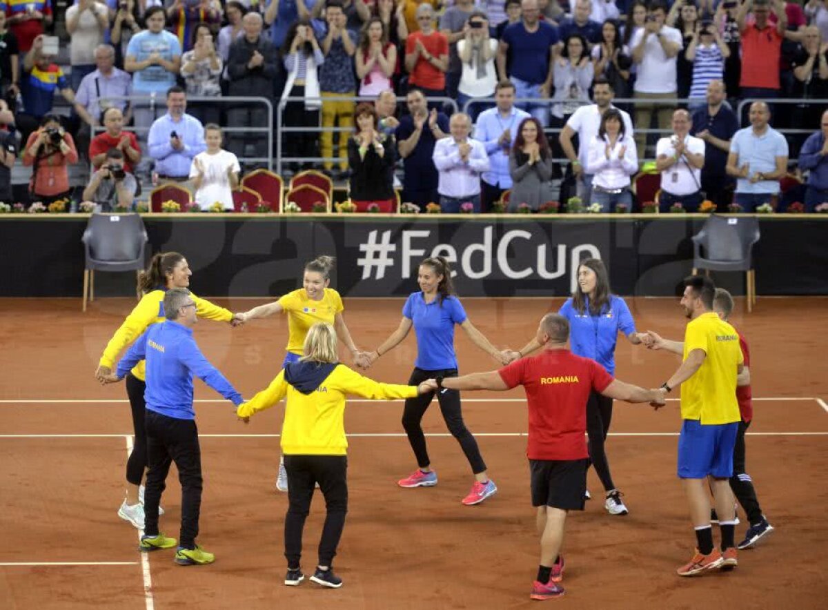 GALERIE FOTO Simona Halep țintește sus după calificarea în Grupa Mondială: "Trebuie să visăm la trofeul Fed Cup! Asta este dorința mea cea mai mare"