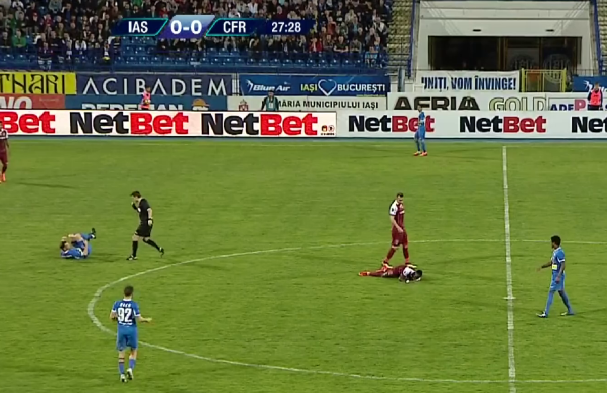VIDEO FOTO Coincidență incredibilă în Liga 1 » Doi jucători s-au rupt la aceeași fază, fără să se atingă! Probleme mari pentru Dan Petrescu