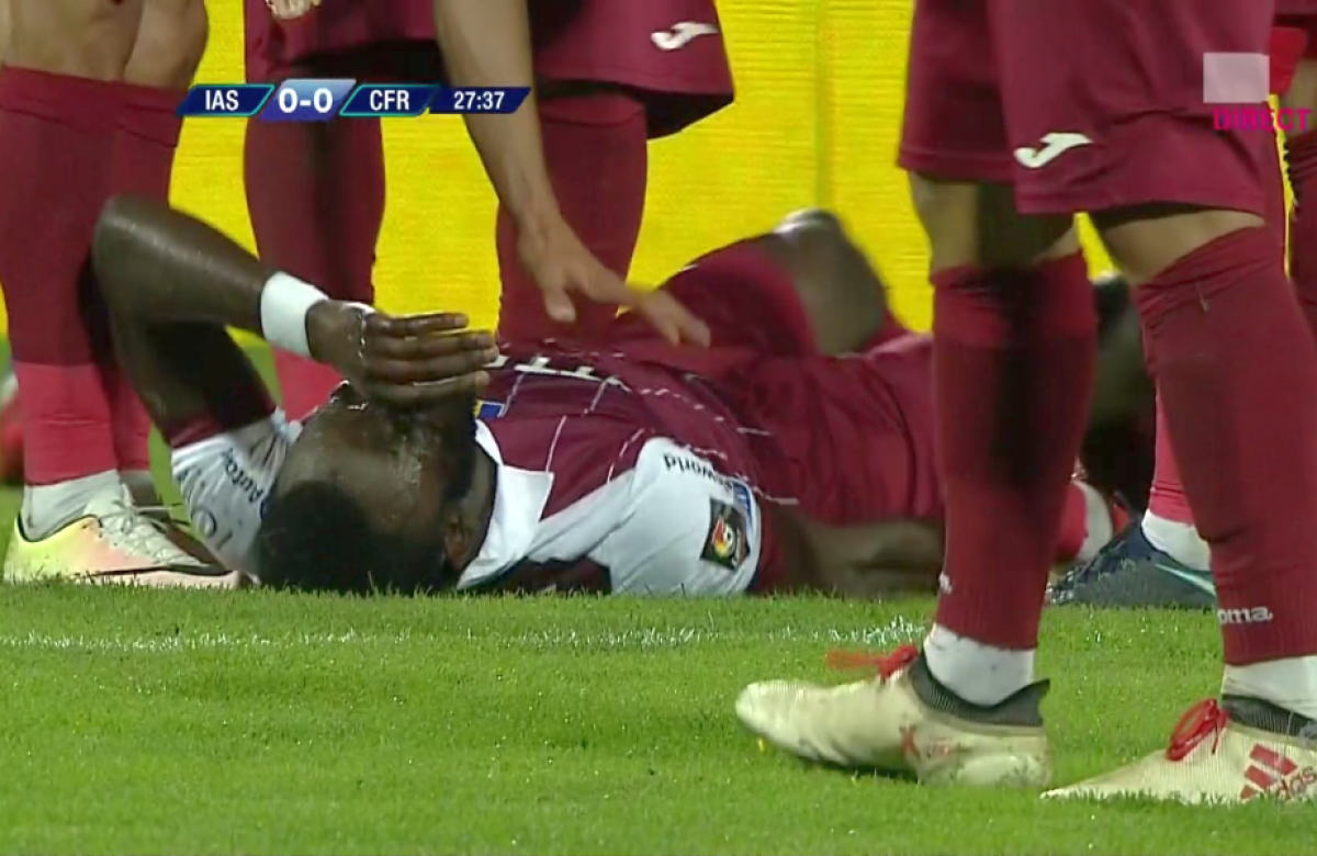 VIDEO FOTO Coincidență incredibilă în Liga 1 » Doi jucători s-au rupt la aceeași fază, fără să se atingă! Probleme mari pentru Dan Petrescu