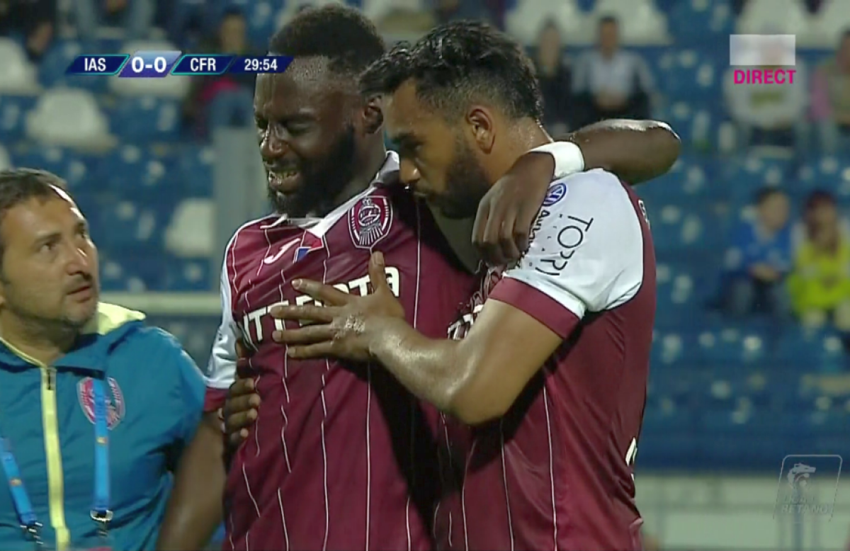 VIDEO FOTO Coincidență incredibilă în Liga 1 » Doi jucători s-au rupt la aceeași fază, fără să se atingă! Probleme mari pentru Dan Petrescu