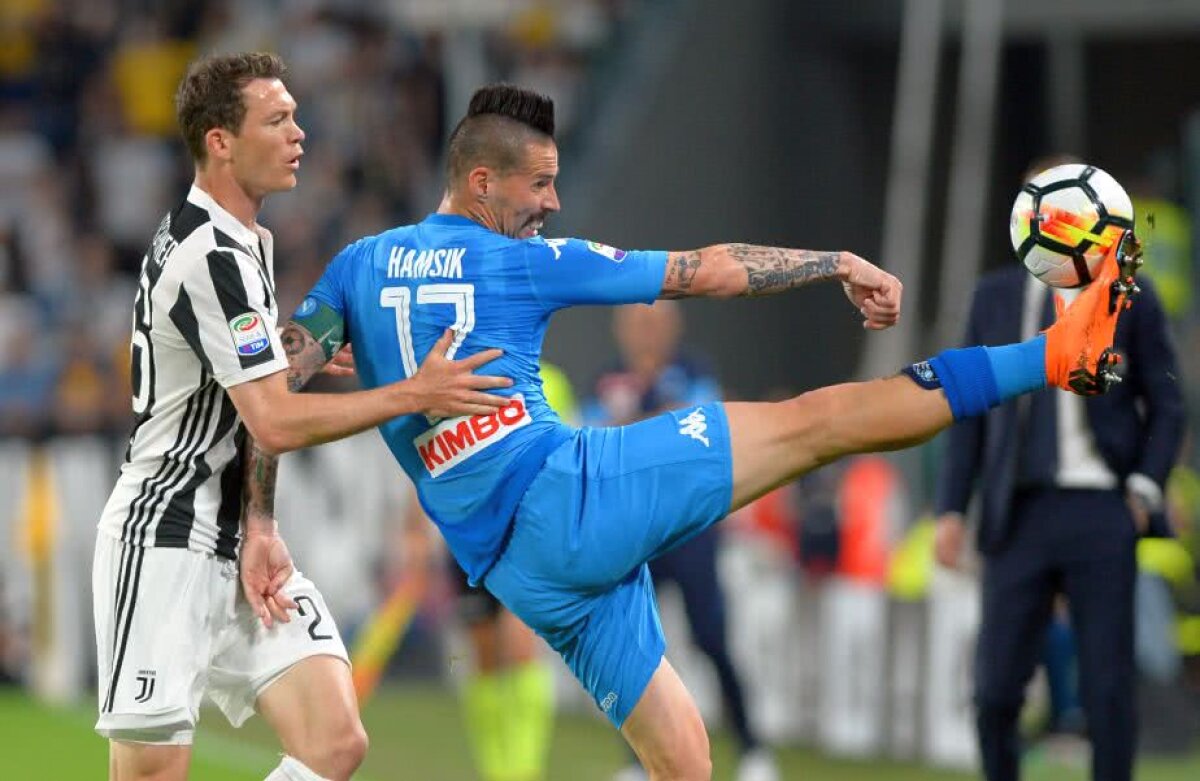 VIDEO + FOTO Nebunie în Serie A! Napoli câștigă dramatic cu Juventus și se apropie la un punct de lider. Cum a sărbătorit Chiricheș victoria în vestiar