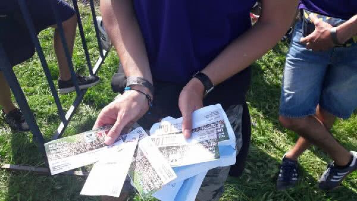 VIDEO + FOTO Derby-ul dintre UTA Arad și ASU Poli Timișoara S-A TERMINAT în minutul 62! Decizia luată de arbitru