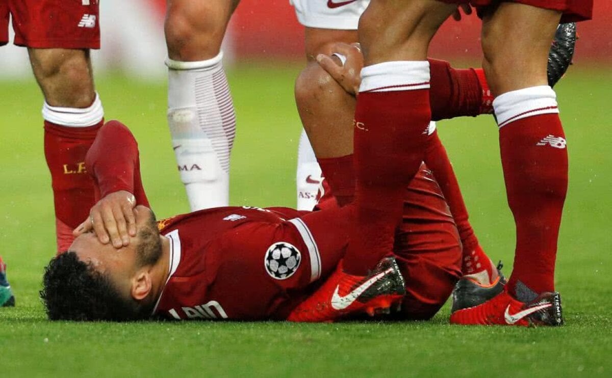 FOTO Accidentare teribilă în Liverpool - AS Roma » Ratează Campionatul Mondial din Rusia?