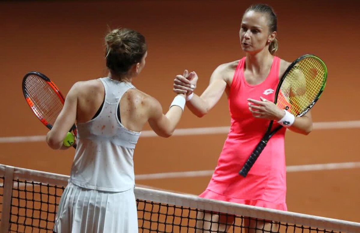 SIMONA HALEP - MAGDALENA RYBARIKOVA // FOTO + VIDEO Halep e în sferturi la Stuttgart! Victorie în fața Rybarikovei, după ce liderul mondial a pierdut primul set + cu cine ar putea juca