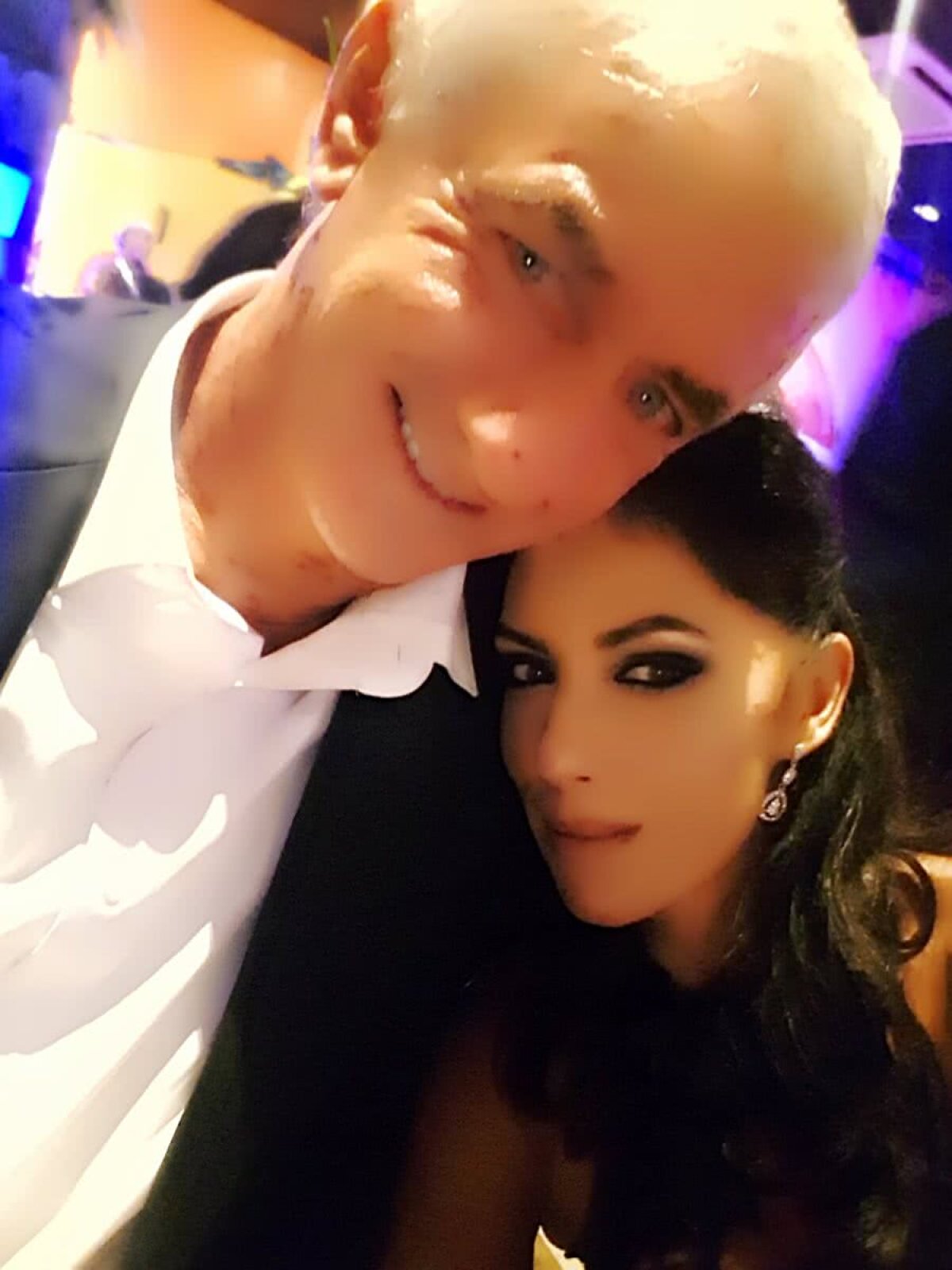 FOTO Bomba sexy a lui "Rushie" » La 56 de ani, legendarul Ian Rush se iubește cu o brunetă fabuloasă de 37: "Îl urmăream la TV când eram mică!"