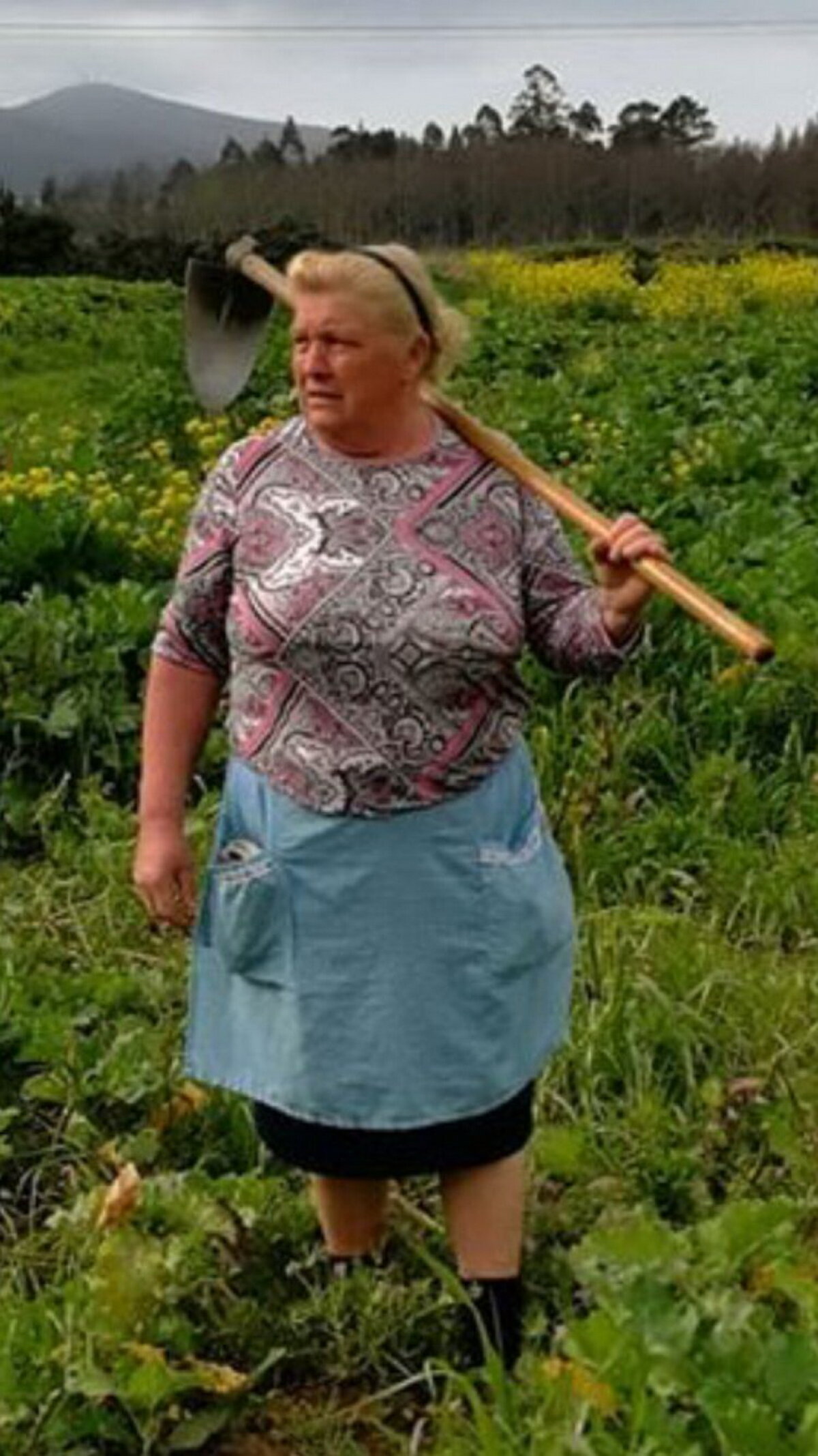 Fotografia care pare ireală. O femeie seamănă identic cu Donald Trump!