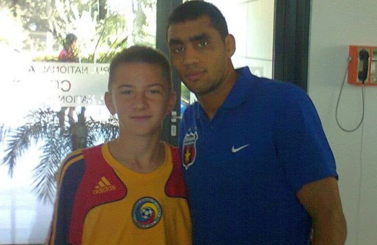 FOTO Doar Dinamo București? :) » Noua achiziție a dinamoviștilor e fan Bănel Nicoliță, "Dodel" și frații Costea