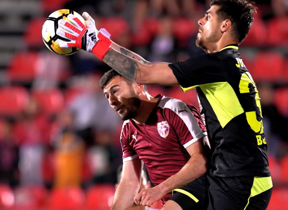 FOTO + VIDEO » Pată neagră în CV » Adrian Mutu, la prima înfrângere pe banca lui FC Voluntari, 0-1 cu "lanterna" Juventus București » "Briliantul", eliminat în final