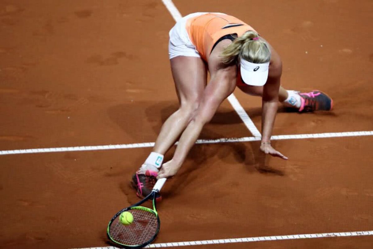 WTA STUTTGART // VIDEO + FOTO Karolina Pliskova a dat lovitura la turneul în care Simona Halep pornea ca mare favorită!