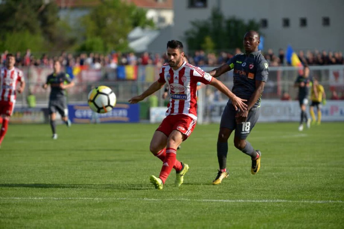 VIDEO + FOTO Sepsi OSK rămâne neînvinsă și după meciul cu Dinamo, 2-0 » "Dubla" lui Tandia a decis duelul