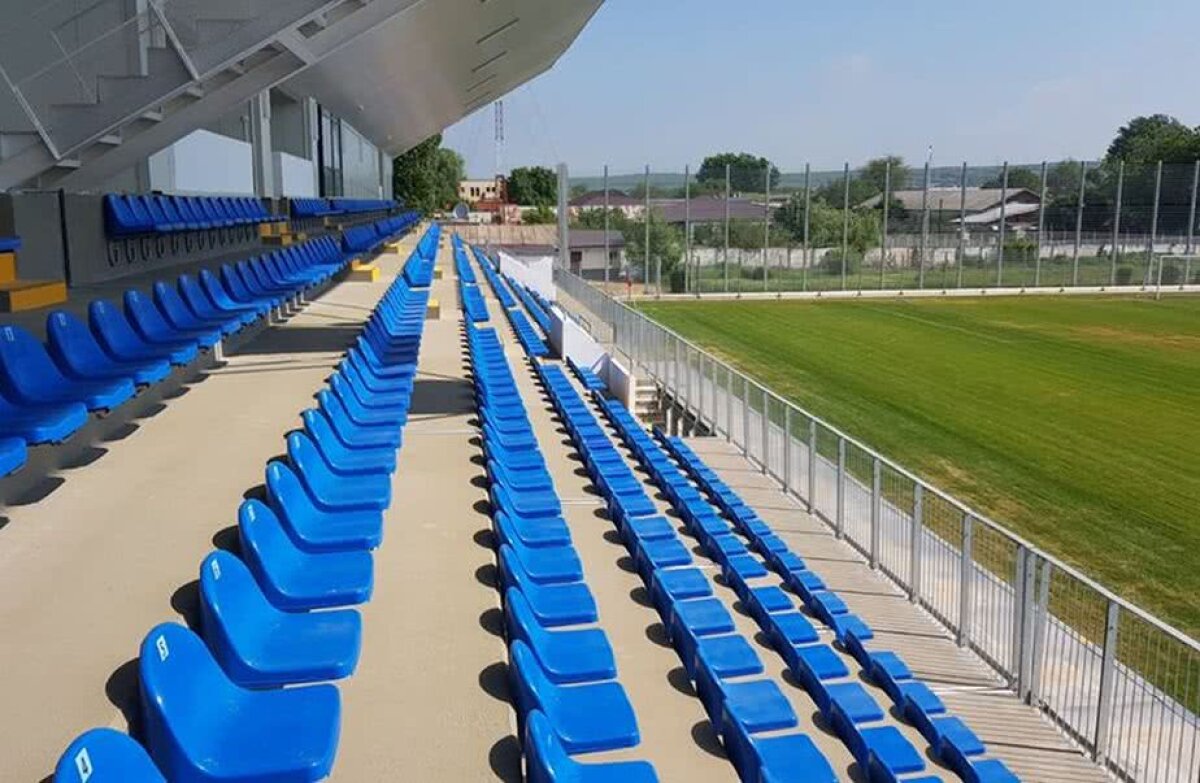GALERIE FOTO E gata! Stadionul echipei lui Dragnea, inaugurat astăzi, la 7 luni de la vizita Gazetei » Dotări la standarde UEFA, însă e o problemă ;)
