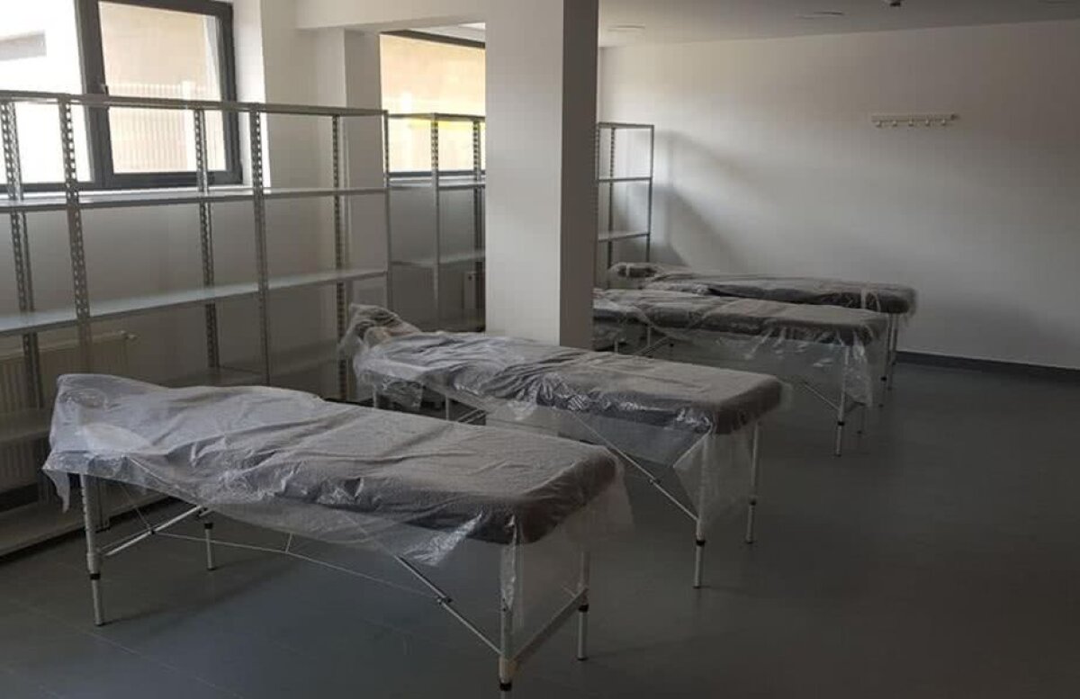 GALERIE FOTO E gata! Stadionul echipei lui Dragnea, inaugurat astăzi, la 7 luni de la vizita Gazetei » Dotări la standarde UEFA, însă e o problemă ;)