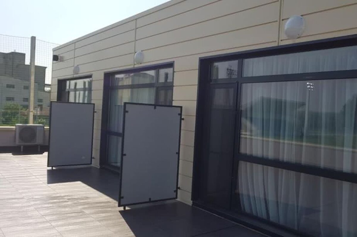 GALERIE FOTO E gata! Stadionul echipei lui Dragnea, inaugurat astăzi, la 7 luni de la vizita Gazetei » Dotări la standarde UEFA, însă e o problemă ;)