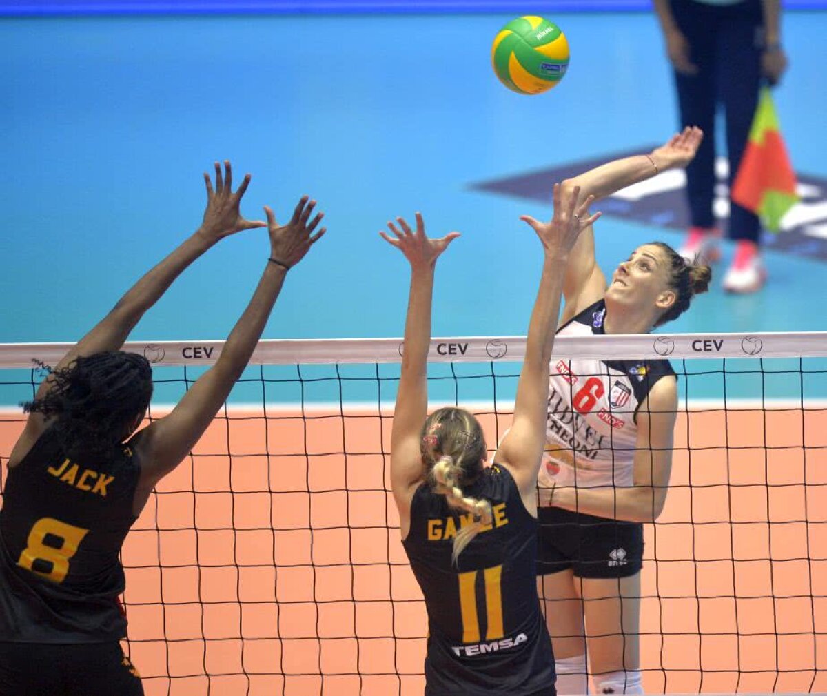 VIDEO + FOTO FABULOS! Continuă miracolul Volei Alba Blaj » Calificare ISTORICĂ în finala Ligii Campionilor, după un joc absolut PERFECT