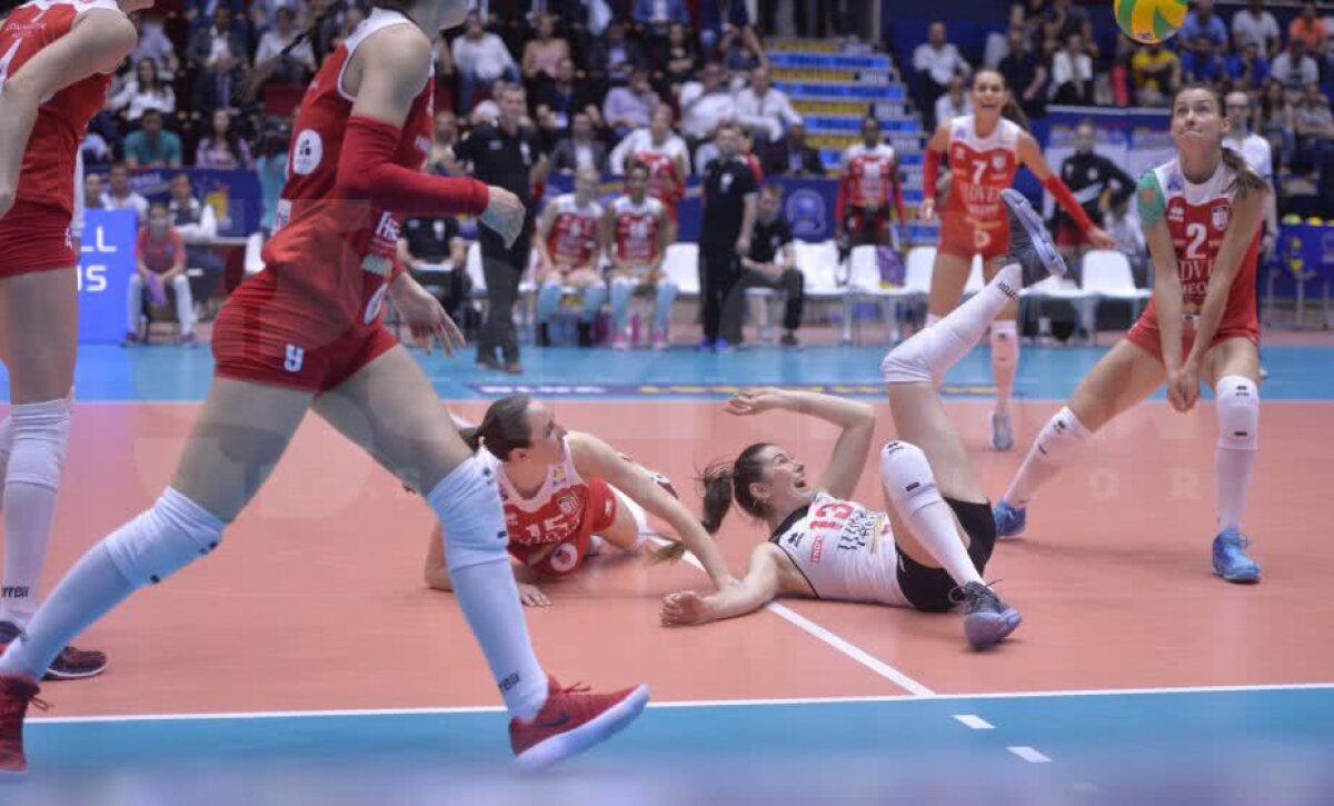 VIDEO+FOTO Înfrânte, dar intră în istorie! Volei Alba Blaj a pierdut finala Ligii Campionilor, în fața turcoaicelor de la Vakifbank