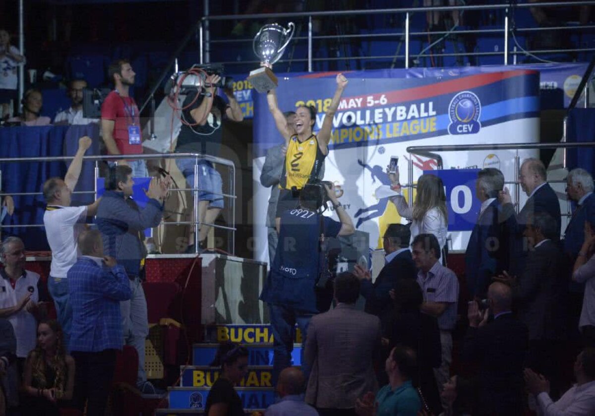 VIDEO+FOTO Înfrânte, dar intră în istorie! Volei Alba Blaj a pierdut finala Ligii Campionilor, în fața turcoaicelor de la Vakifbank