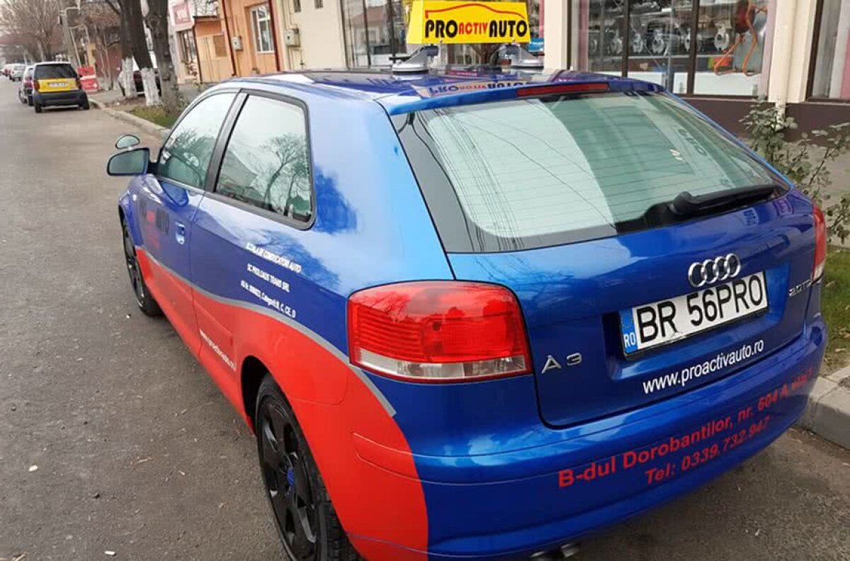 FOTO Fosta mașină a lui Iniesta, la o școală de șoferi din România » Cum s-a ajuns aici :D