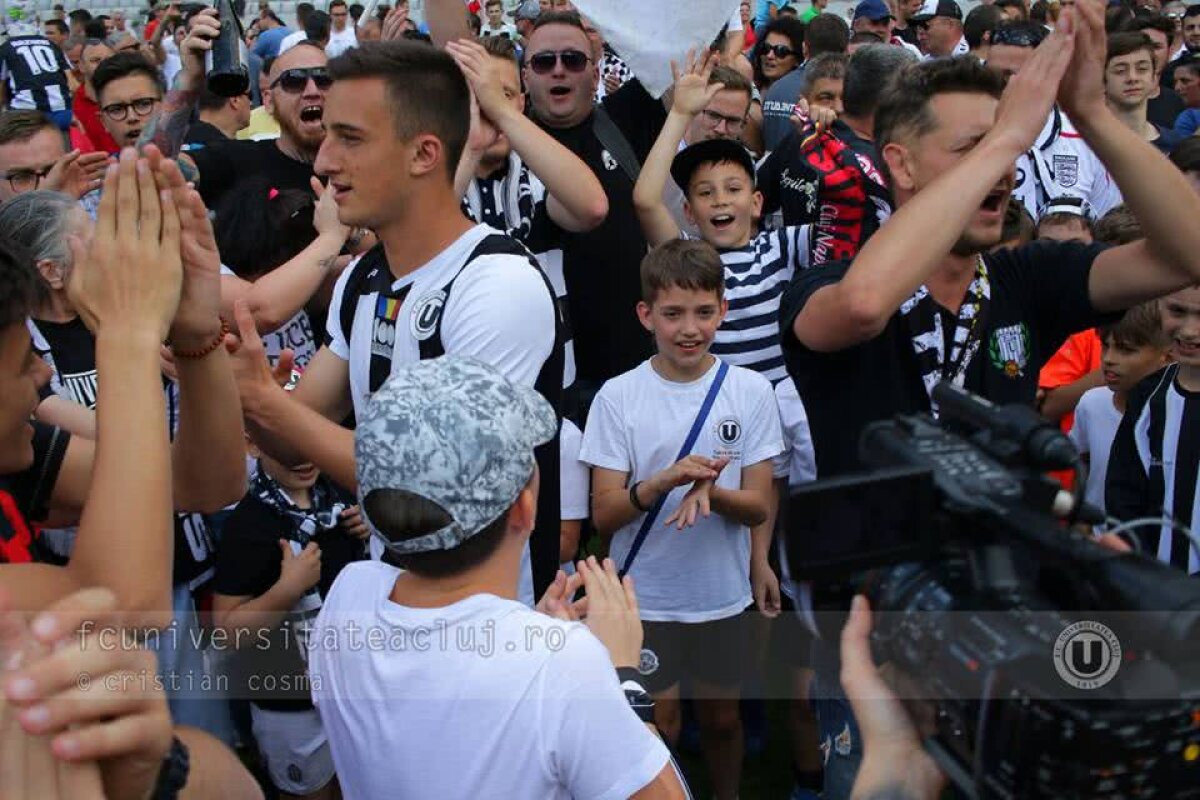 VIDEO+FOTO Sărbătoare nebună după promovarea lui U Cluj + Ardelenii au făcut primele transferuri pentru Liga 2