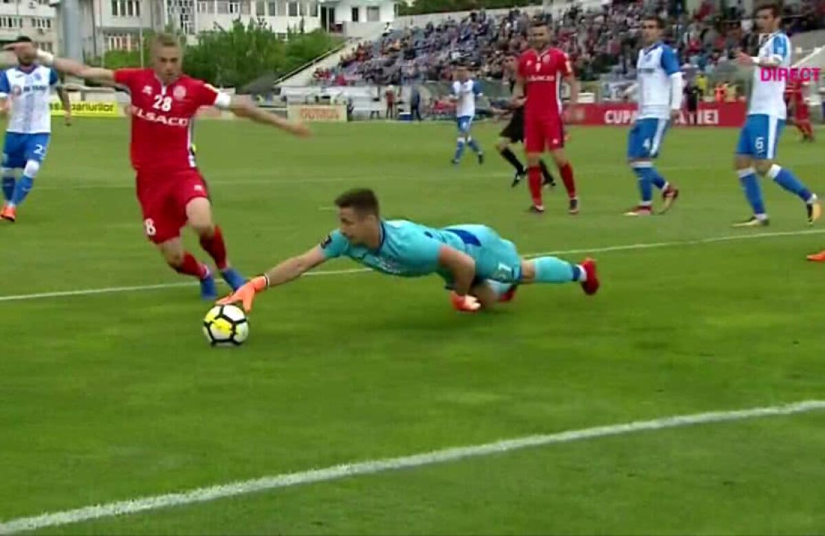 FOTO Fază controversată la Botoșani - Craiova! Moldovenii puteau avea 2-0 după 15 minute 