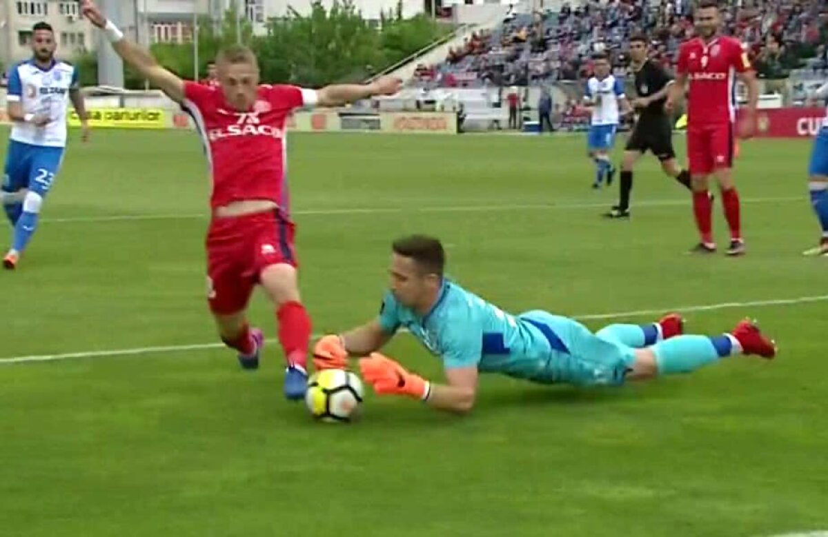 FOTO Fază controversată la Botoșani - Craiova! Moldovenii puteau avea 2-0 după 15 minute 