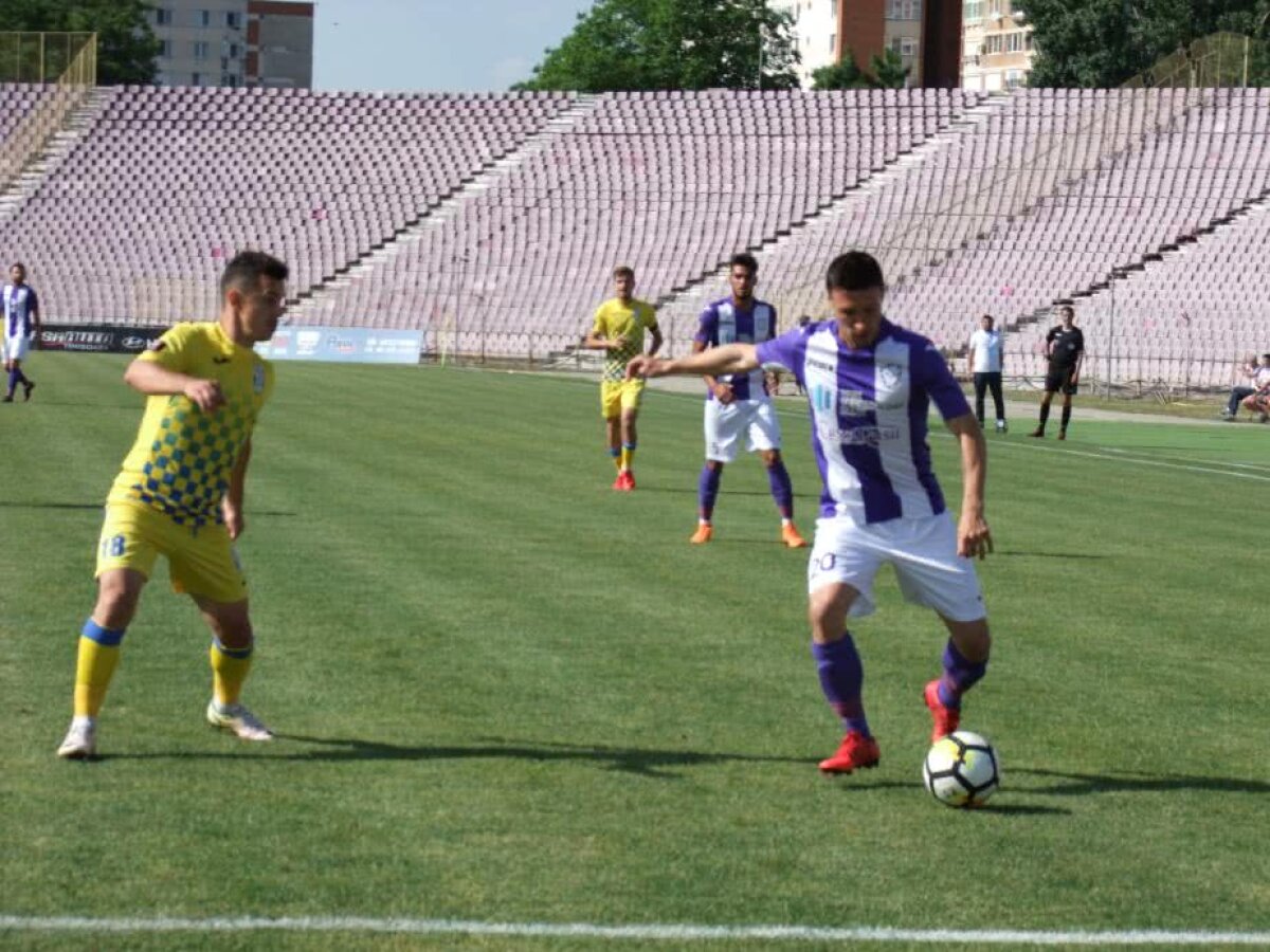 VIDEO + FOTO ACS Poli - Juventus 2-0 // Timișorenii evadează pentru moment de pe locurile retrogradabile » Golurile au venit după două greșeli copilărești