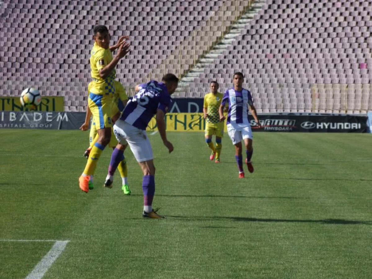 VIDEO + FOTO ACS Poli - Juventus 2-0 // Timișorenii evadează pentru moment de pe locurile retrogradabile » Golurile au venit după două greșeli copilărești