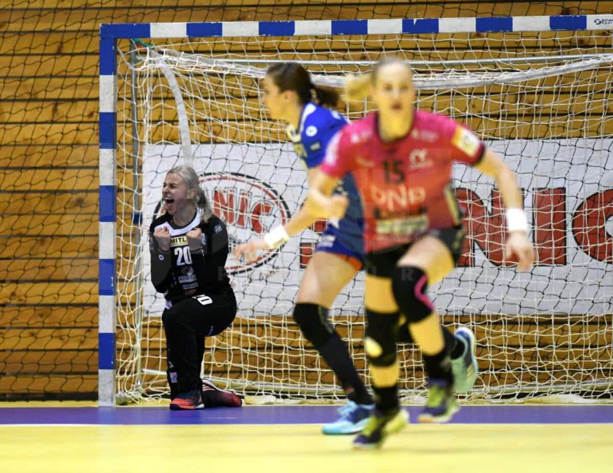 VIDEO + FOTO // SCM Craiova CÂȘTIGĂ Cupa EHF! Final absolut DRAMATIC cu Kristiansand » Dumanska a apărat două lovituri IMPOSIBILE în ultimele 10 secunde