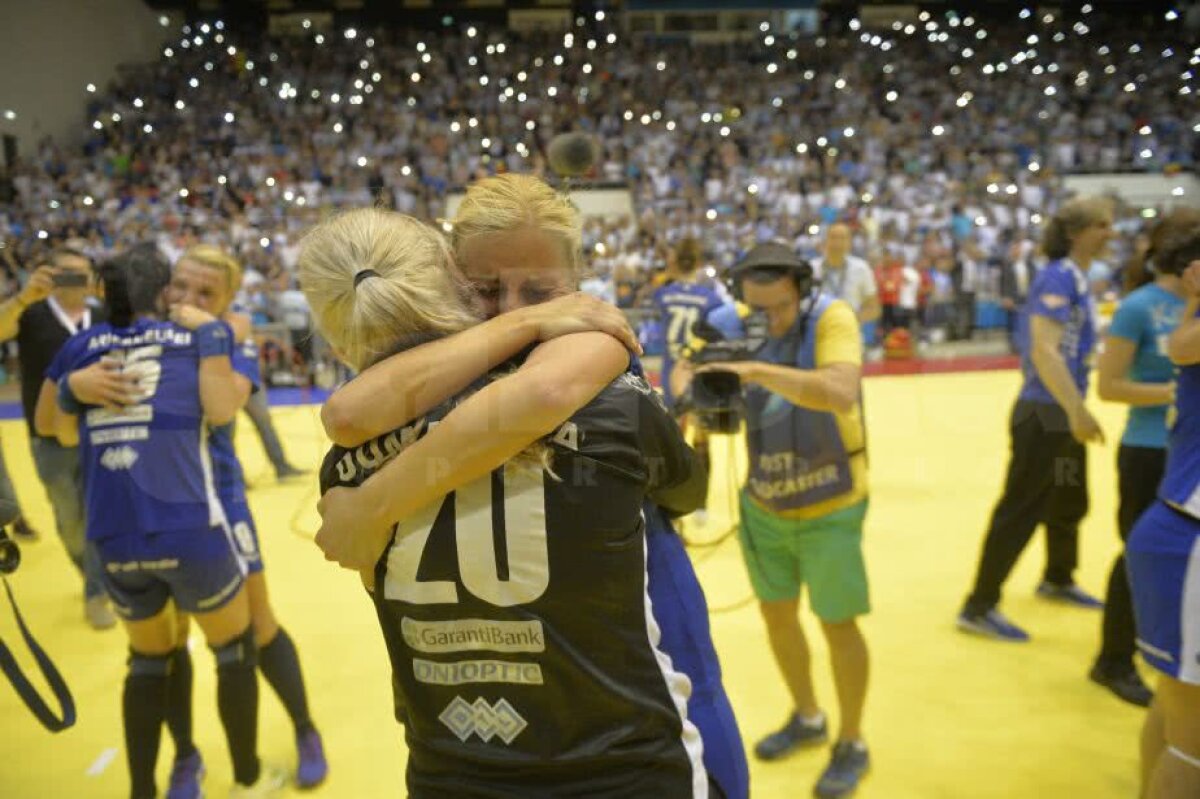 VIDEO + FOTO // SCM Craiova CÂȘTIGĂ Cupa EHF! Final absolut DRAMATIC cu Kristiansand » Dumanska a apărat două lovituri IMPOSIBILE în ultimele 10 secunde
