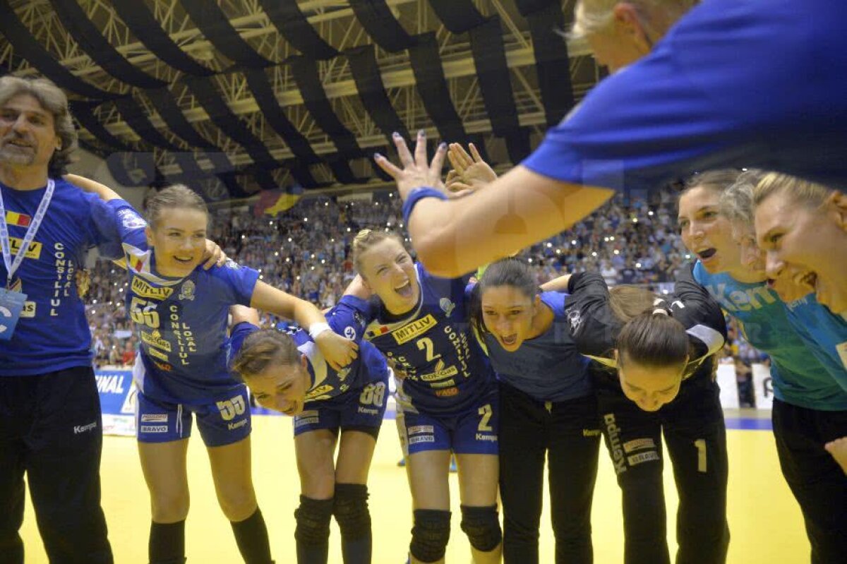 VIDEO + FOTO // SCM Craiova CÂȘTIGĂ Cupa EHF! Final absolut DRAMATIC cu Kristiansand » Dumanska a apărat două lovituri IMPOSIBILE în ultimele 10 secunde