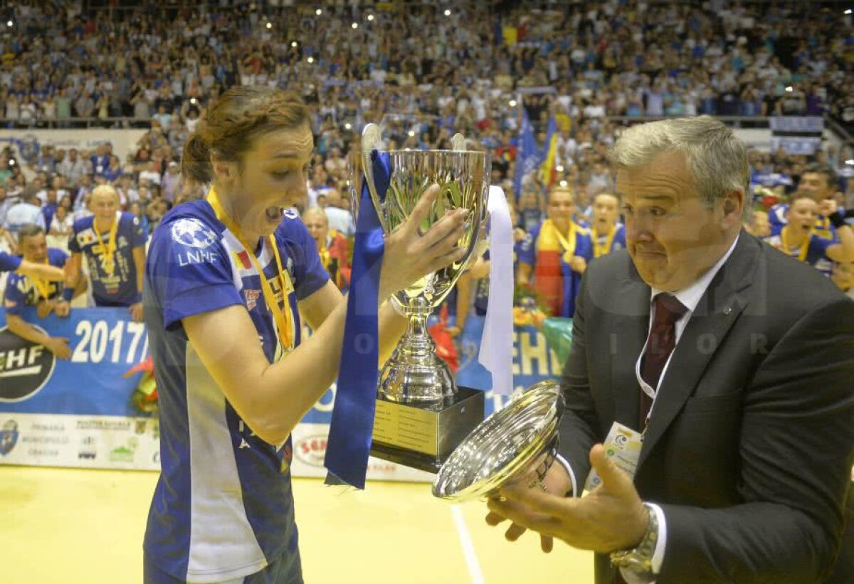 VIDEO + FOTO // SCM Craiova CÂȘTIGĂ Cupa EHF! Final absolut DRAMATIC cu Kristiansand » Dumanska a apărat două lovituri IMPOSIBILE în ultimele 10 secunde