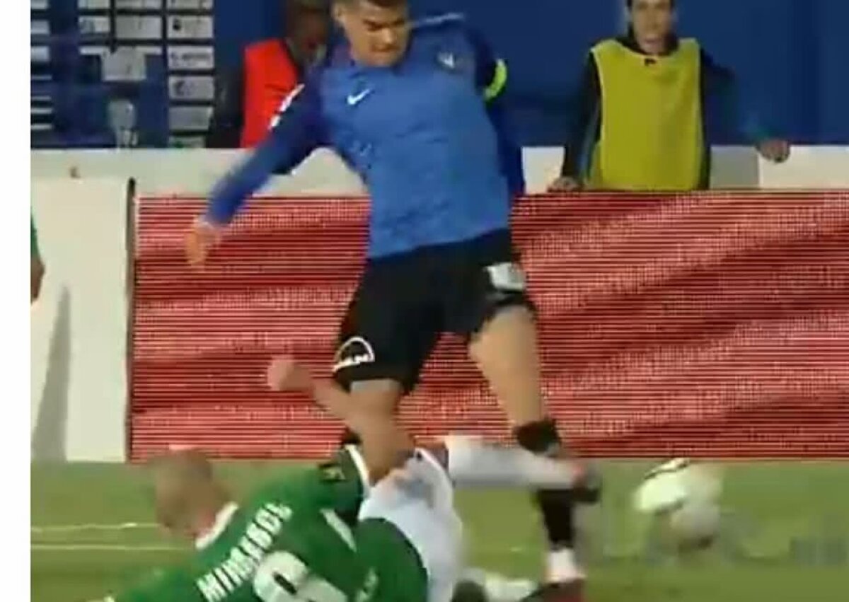 FOTO + VIDEO "Roșu" rapid în Viitorul - Poli Iași » Ianis Hagi, la un pas de o accidentare gravă, după o intrare criminală!