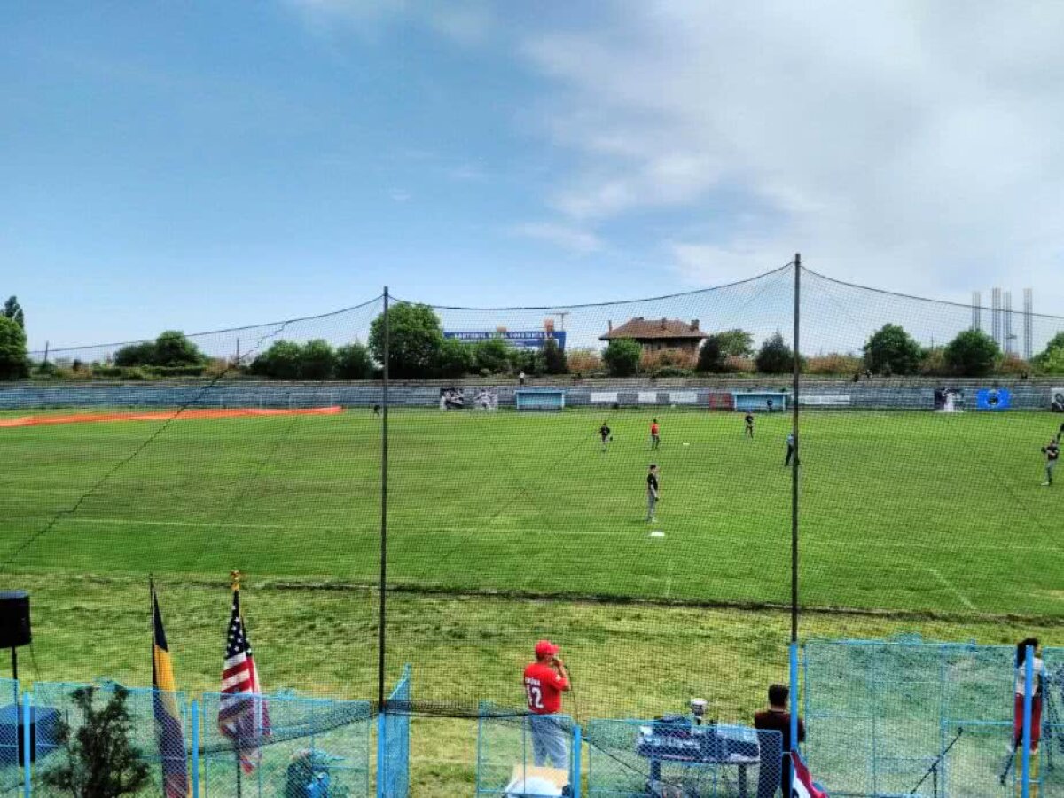 FOTO Primul lucru făcut de Hagi în această dimineață după scandalul de la conferința de presă: "Asta înseamnă repetiția"