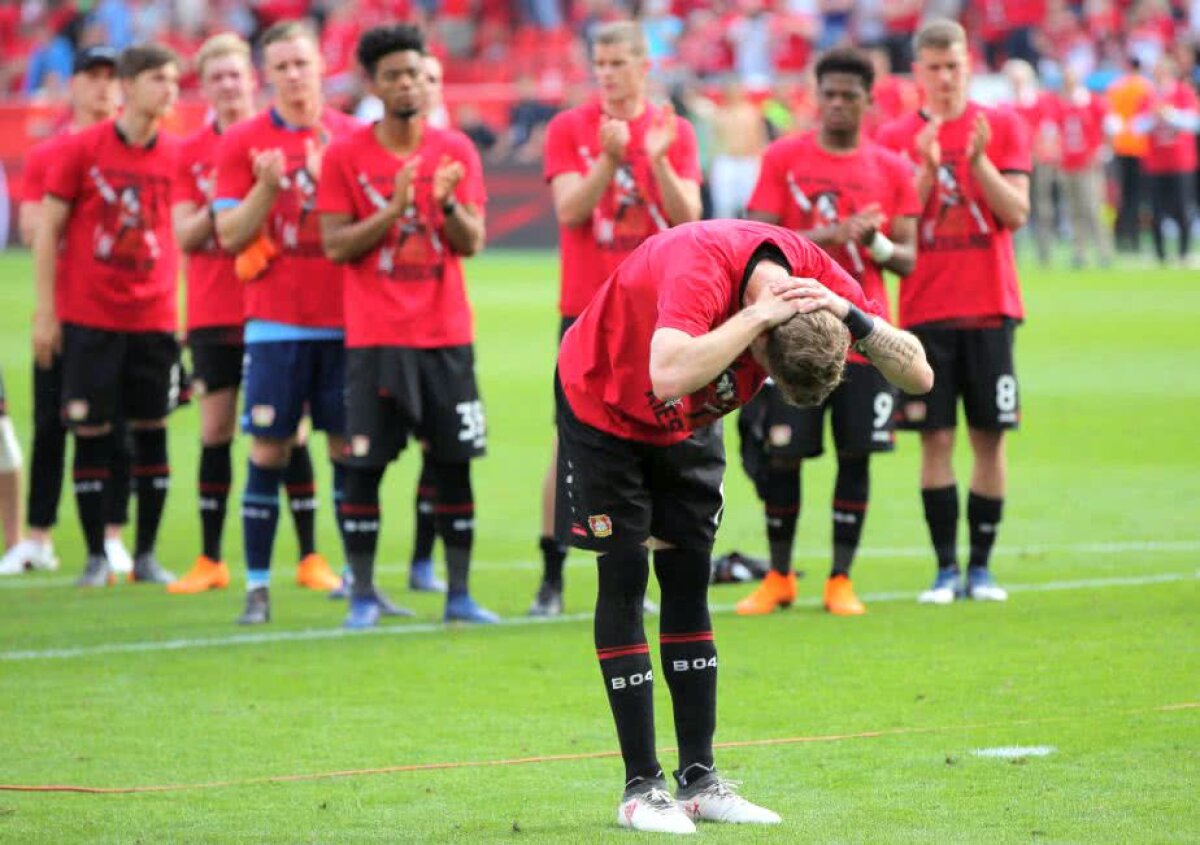 VIDEO + FOTO VAR a stricat retragerea unei legende a fotbalului german » Scenografia emoționantă de pe BayArena