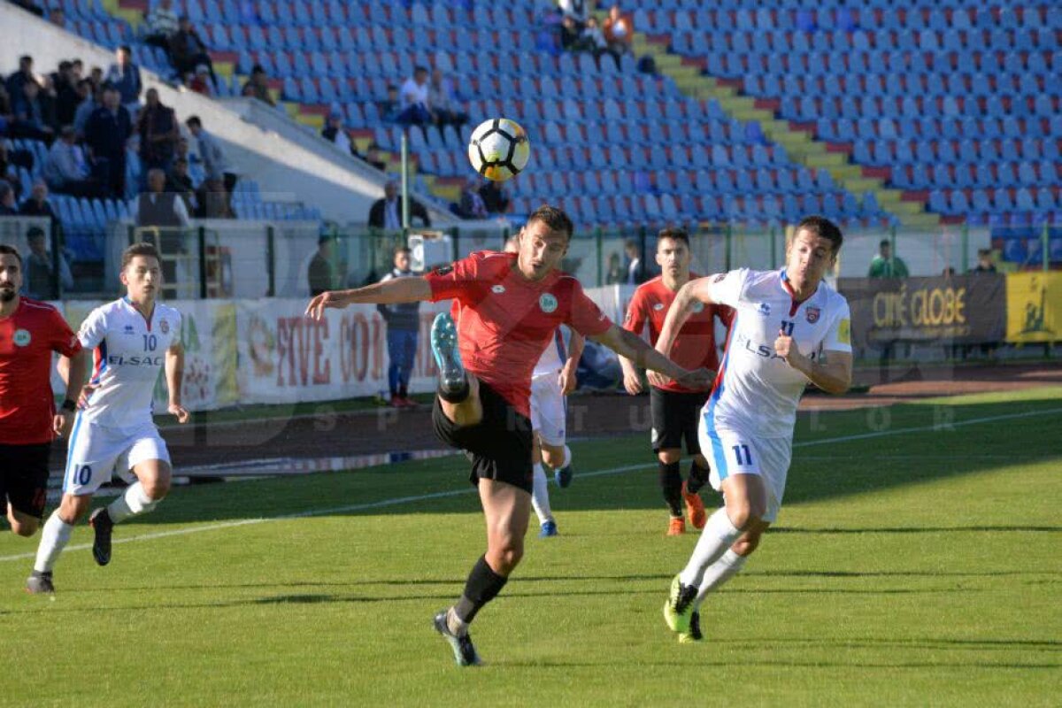 VIDEO + FOTO A câştigat cine trebuia! » Scandal după prestația jenantă a lui FC Botoșani în fața Chiajnei: "Blatiștilor, plecați cu toții!"