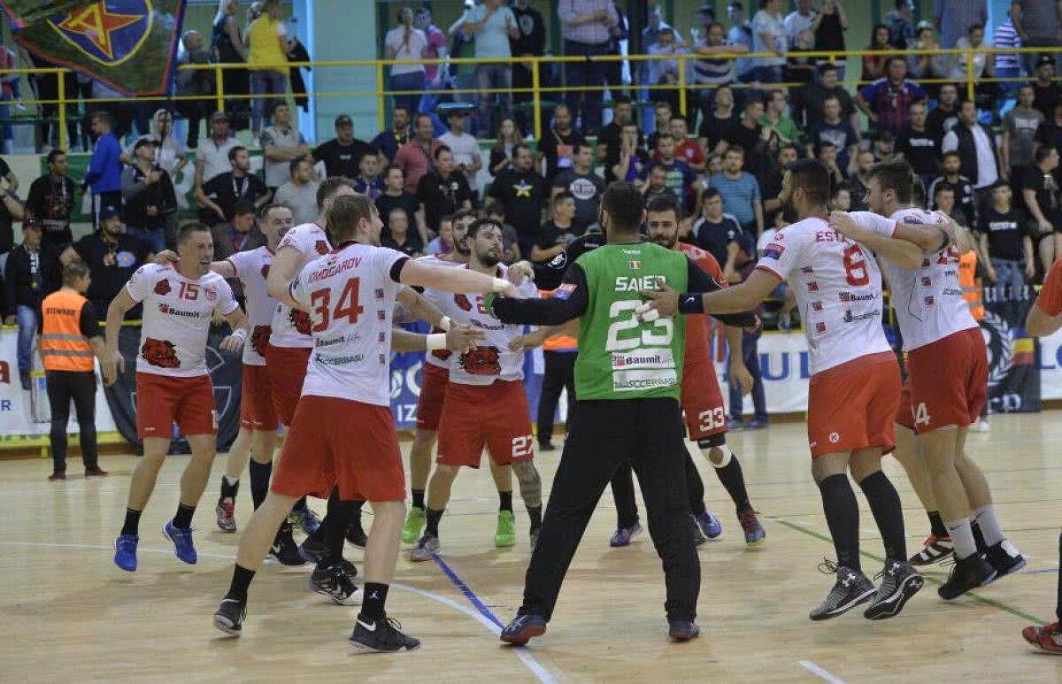 FOTO Finală pe muchie de cuțit! Dramatism maxim în primul meci pentru titlu între Steaua și Dinamo: ”câinii” se impun după loviturile de la 7 metri