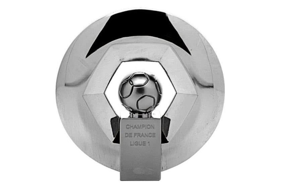 EXCLUSIV Așa arată trofeul campioanei Ligii 1! O înlănțuire de simboluri: amforă grecească, cu epopee romană și simboluri dacice! Cum ți se pare? 