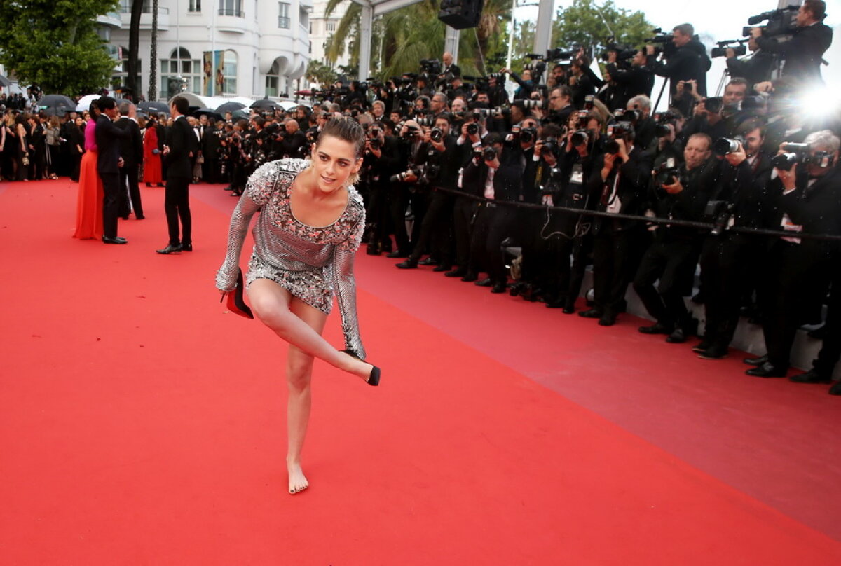 GALERIE FOTO Protest inedit la Cannes. Ce a făcut o divă celebră: toată lumea s-a scandalizat!