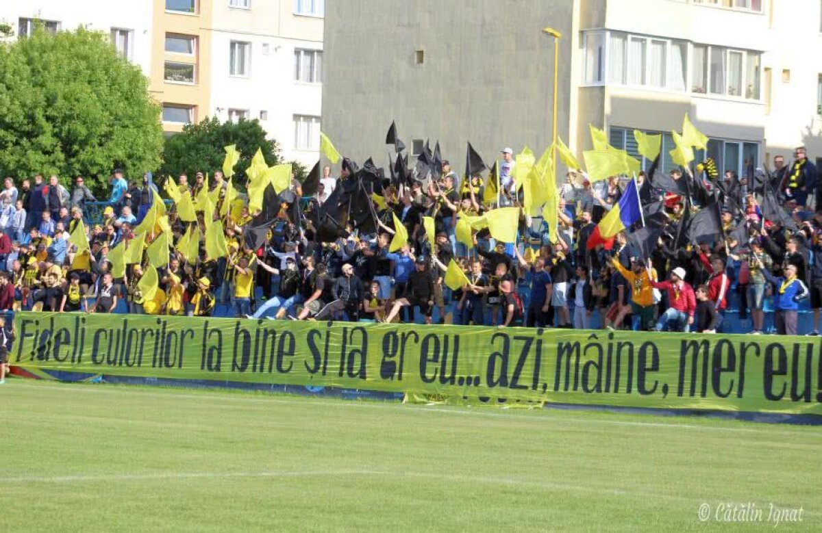 FOTO AS SR Brașov, la un pas de promovarea în Liga 3-a! Fostul dinamovist Sorin Strătilă a făcut spectacol la ultimul meci