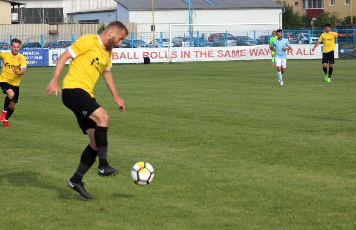 FOTO AS SR Brașov, la un pas de promovarea în Liga 3-a! Fostul dinamovist Sorin Strătilă a făcut spectacol la ultimul meci