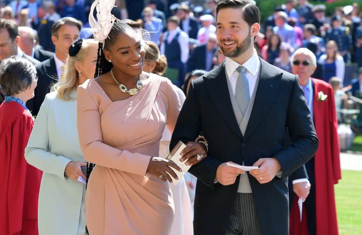 Nuntă regală liveVIDEO: prințul Harry și Meghan Markle se căsătoresc! + Cum a venit îmbrăcată Serena Williams