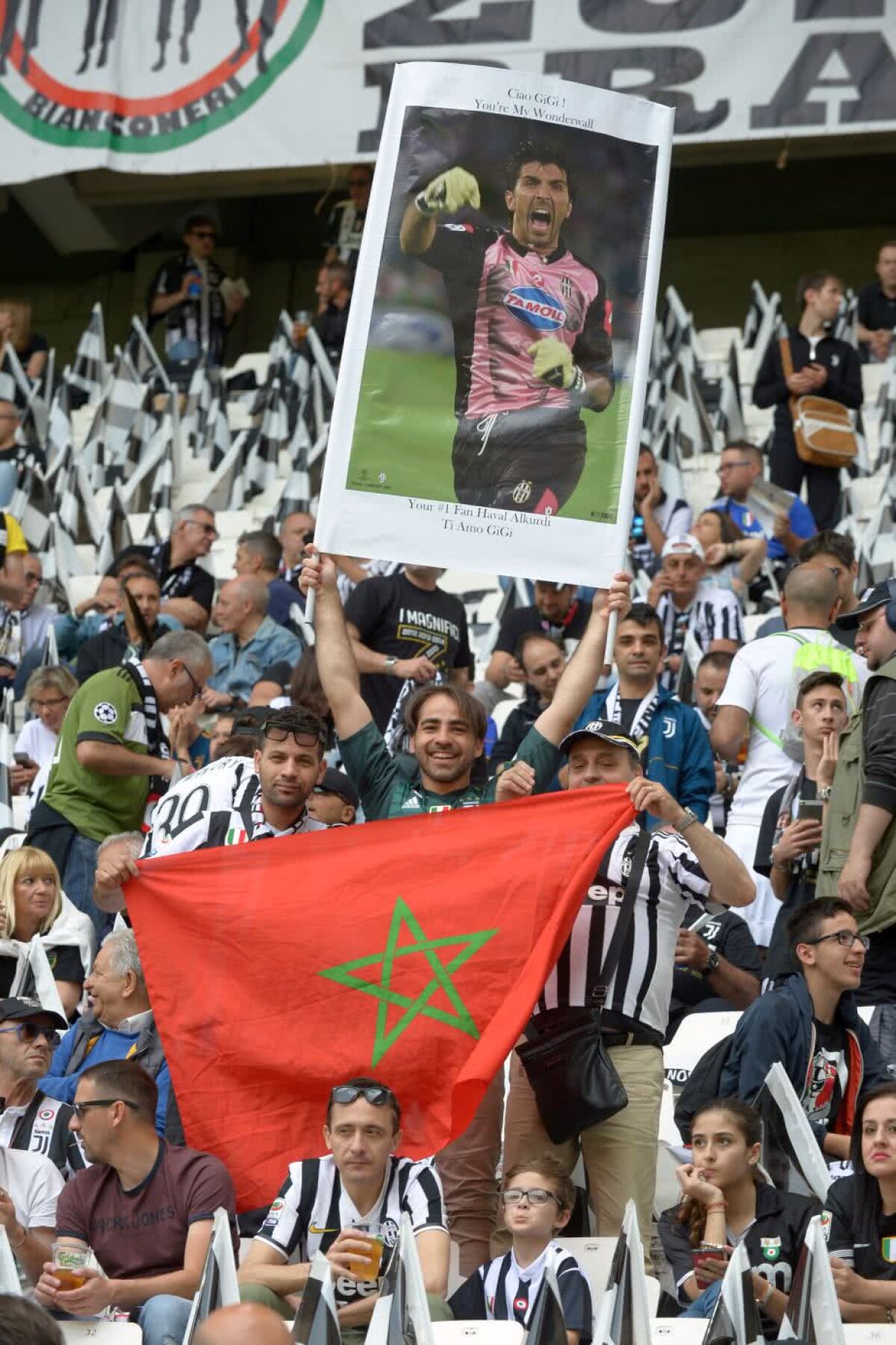 VIDEO+FOTO Buffon, storia di un grande amore » Legendarul portar și-a luat adio în lacrimi de la Juventus + petrecere pentru trofeul de campioană